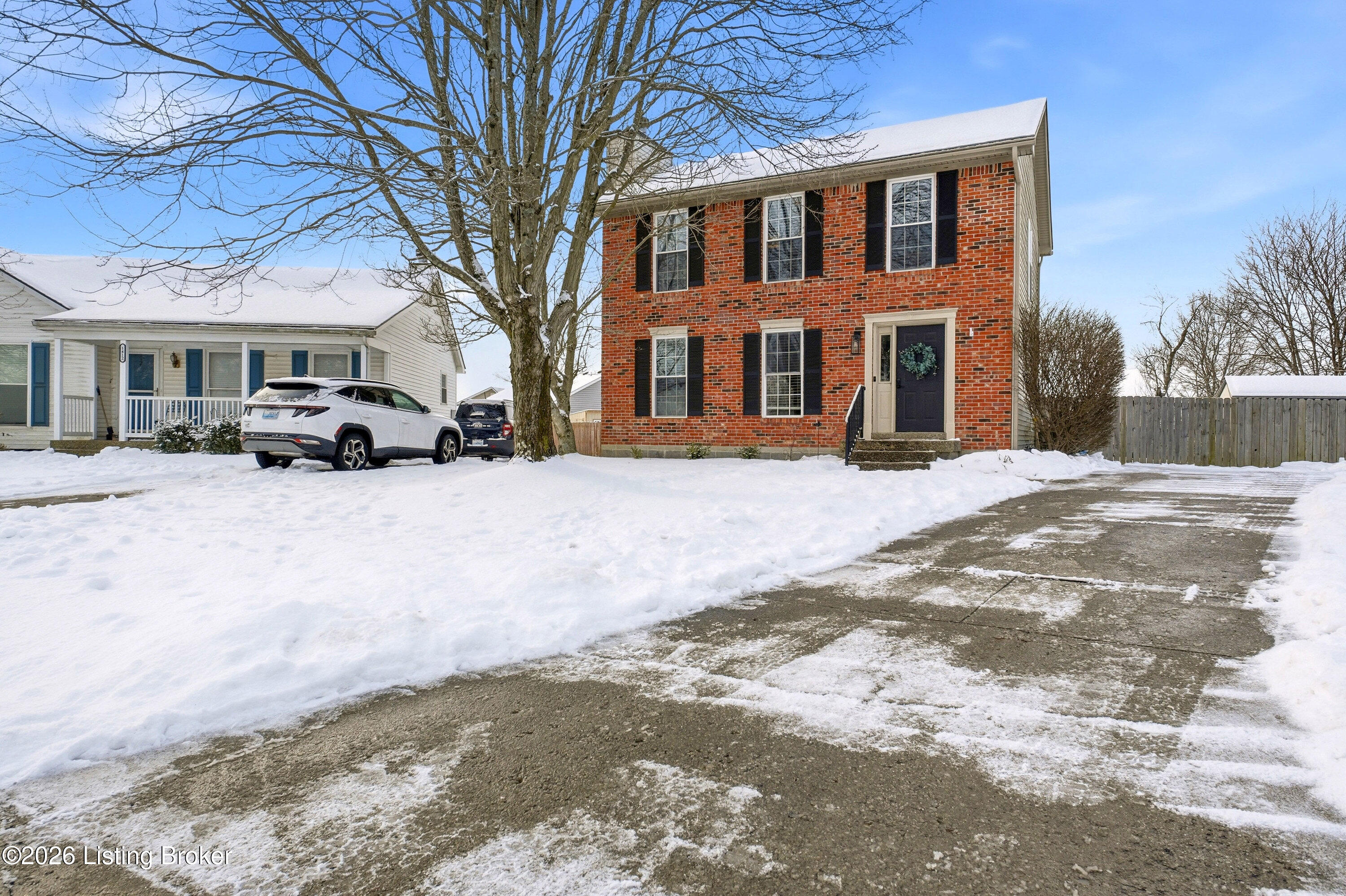 1410 Maple Ridge Court Simpsonville, KY 40067 - Photo 2 of 54 1410mapleridge_louisvillerealestatemedia