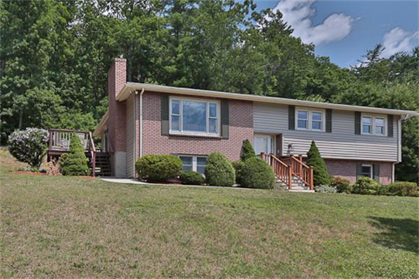 13 Cayuga Road Tewksbury, MA 01876 - Photo 1 of 26 Gallery Image 1