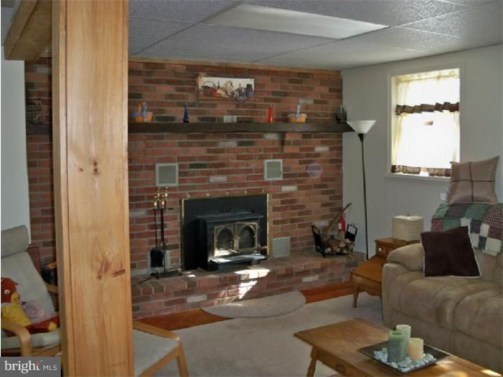 1675 Yarnall Road Pottstown, PA 19464 - Photo 2 of 22 Family Room