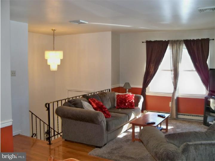 1675 Yarnall Road Pottstown, PA 19464 - Photo 5 of 22 Living Room