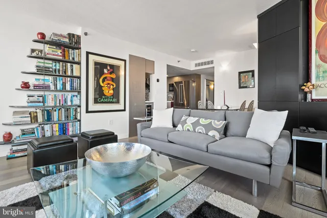 $849,000 | 701 Pennsylvania Avenue Northwest, Unit 1221, Washington, DC 20004