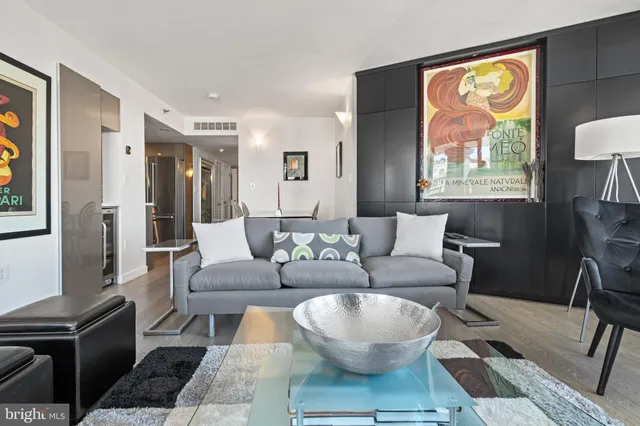 $849,000 | 701 Pennsylvania Avenue Northwest, Unit 1221, Washington, DC 20004