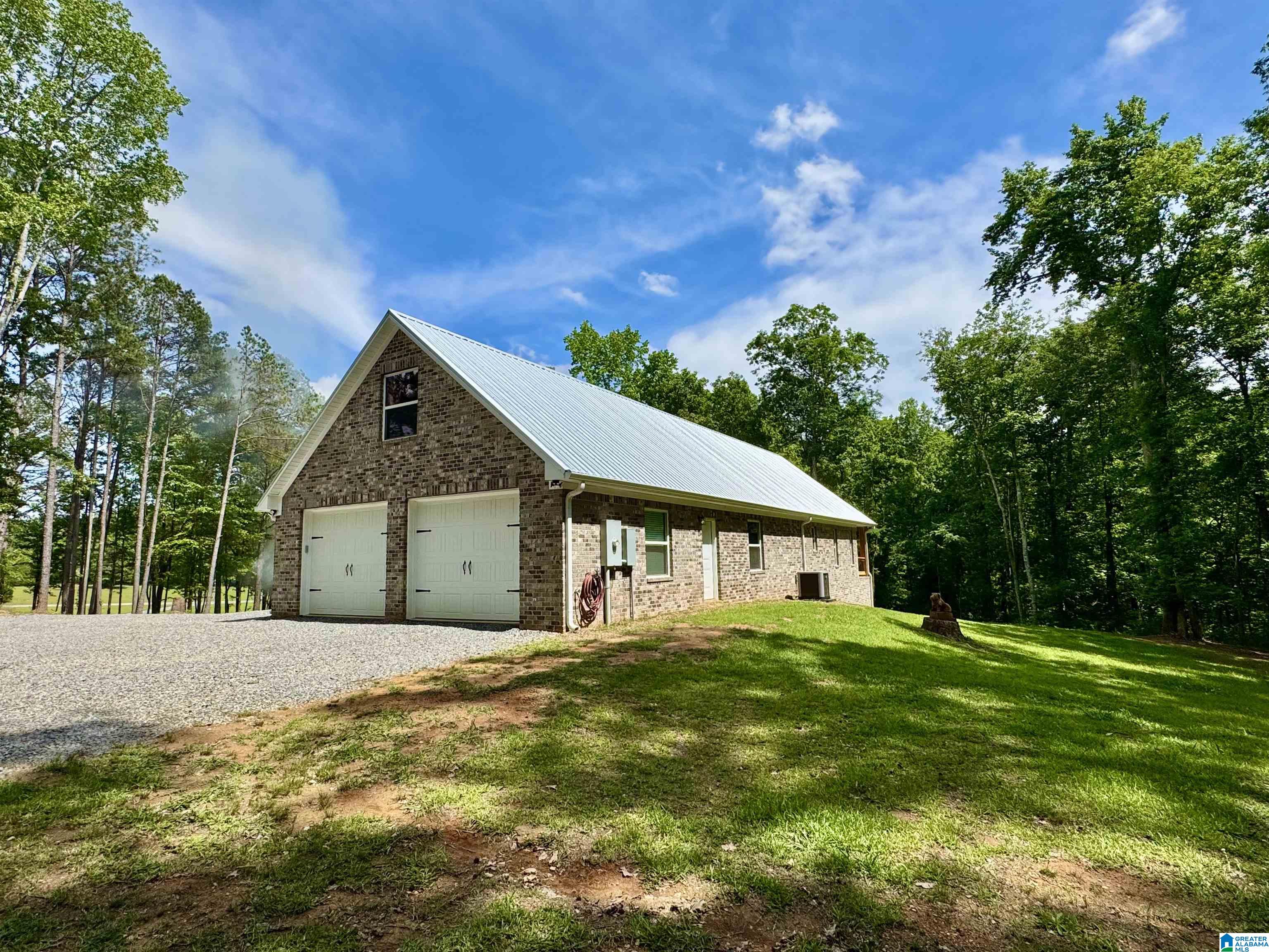 61 Robbins Road Warrior, AL 35180 - Photo 5 of 56