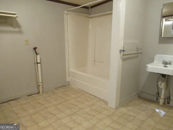 $700 | 500 J J Mountain Drive, Dahlonega, GA 30533