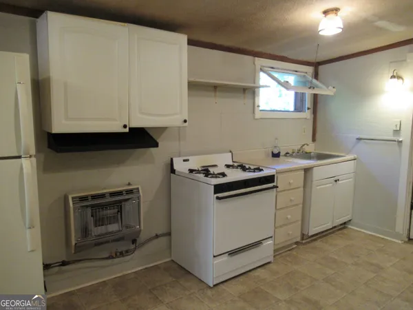 $700 | 500 J J Mountain Drive, Dahlonega, GA 30533