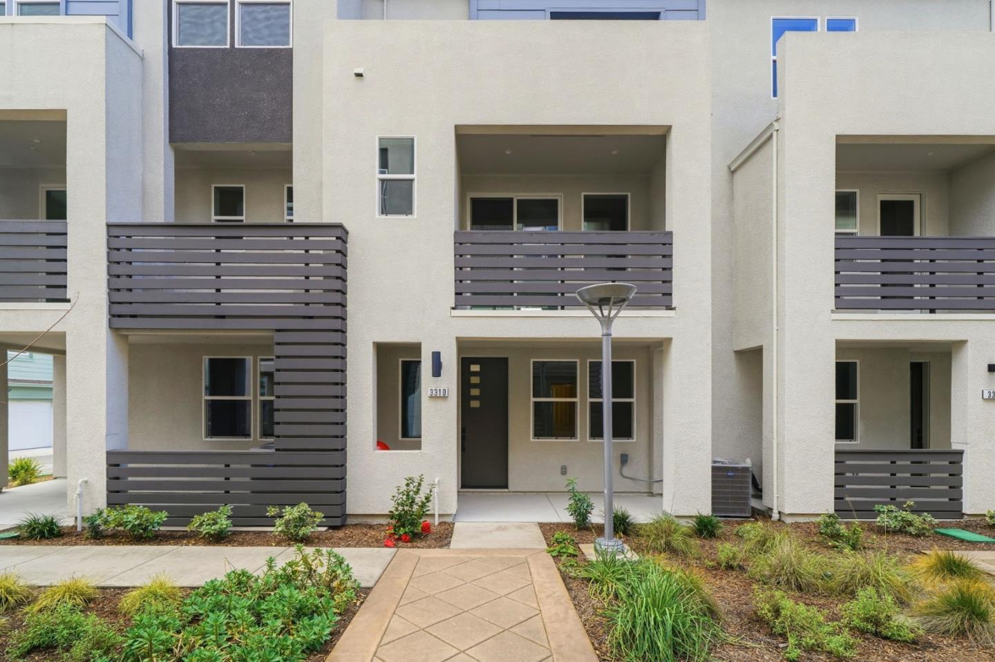 5009 Seashell Terrace San Ramon, CA 94583 - Photo 1 of 21