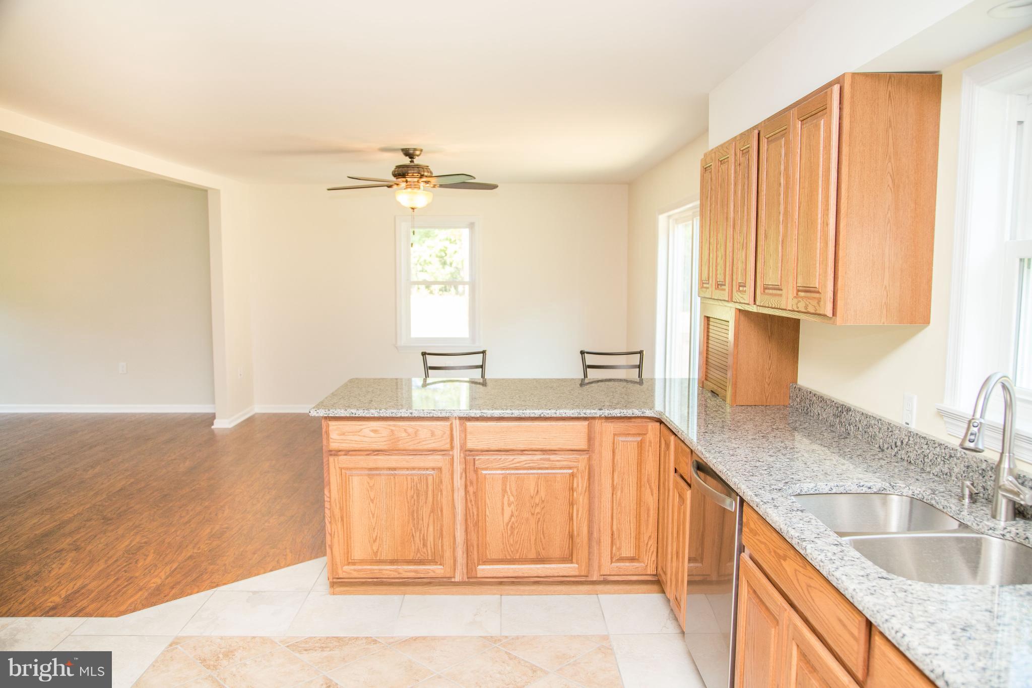 8395 River Road Westover, MD 21871 - Photo 4 of 54 Gallery Image 4