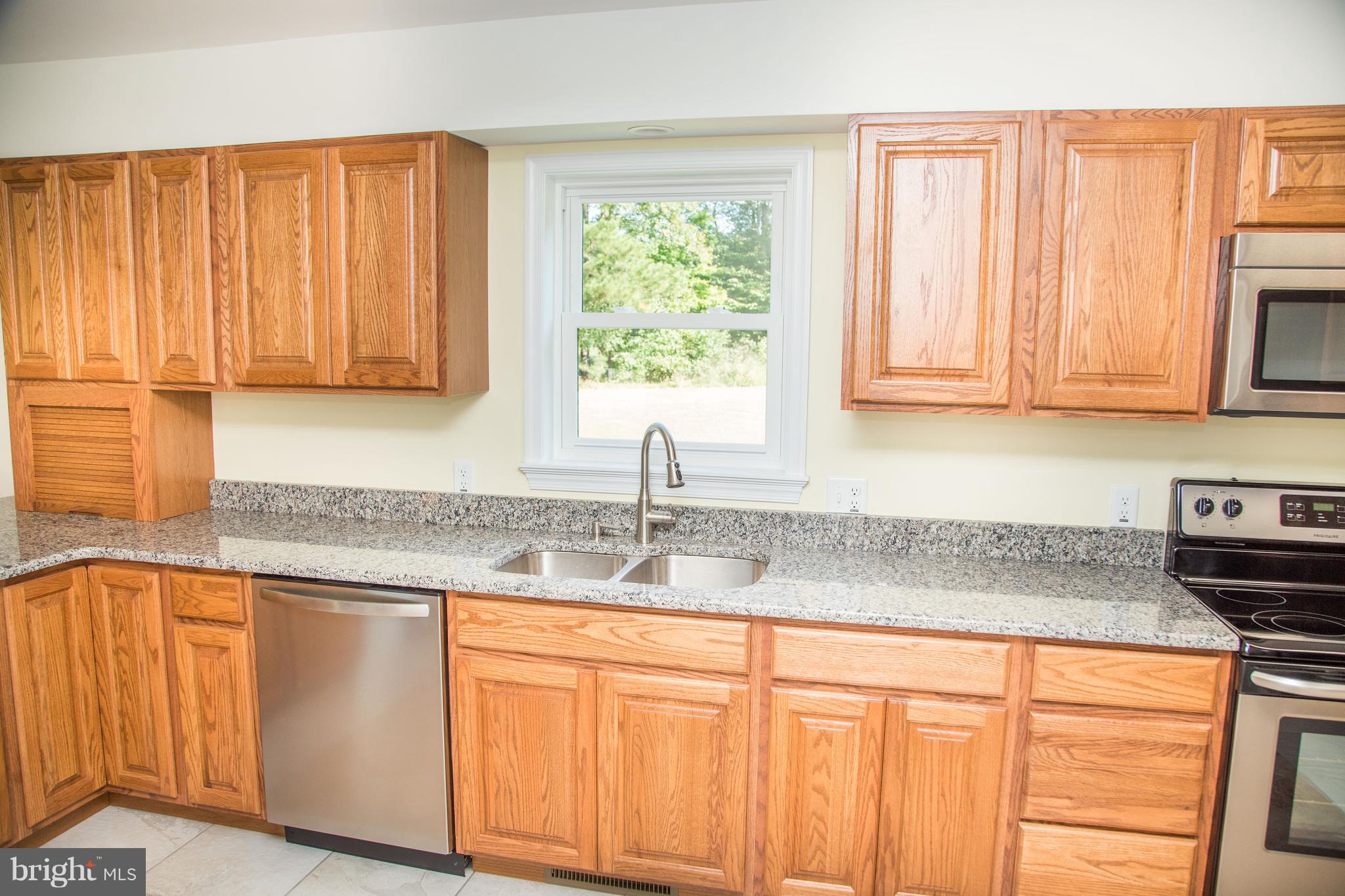 8395 River Road Westover, MD 21871 - Photo 8 of 54 Gallery Image 8