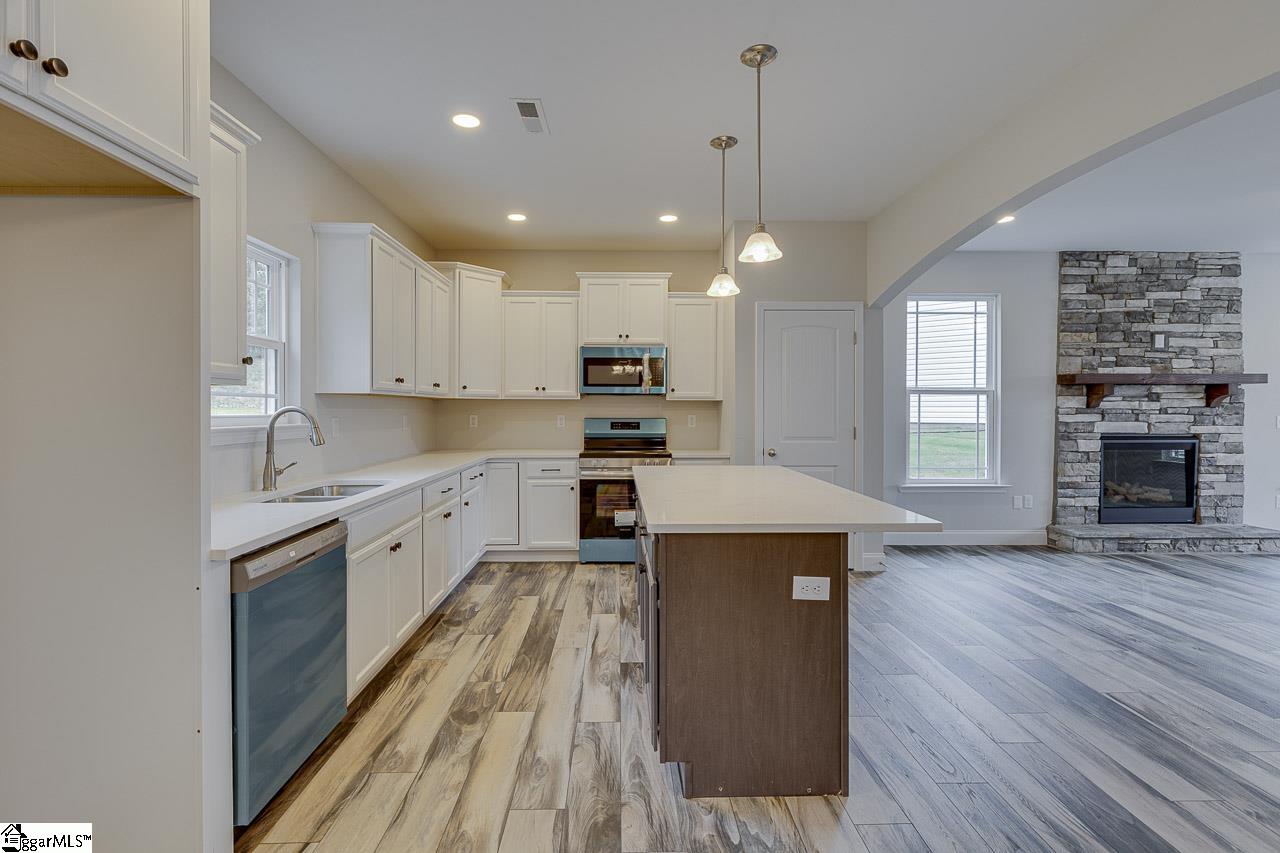 213 Legacy Lane Pickens, SC 29671 - Photo 12 of 44