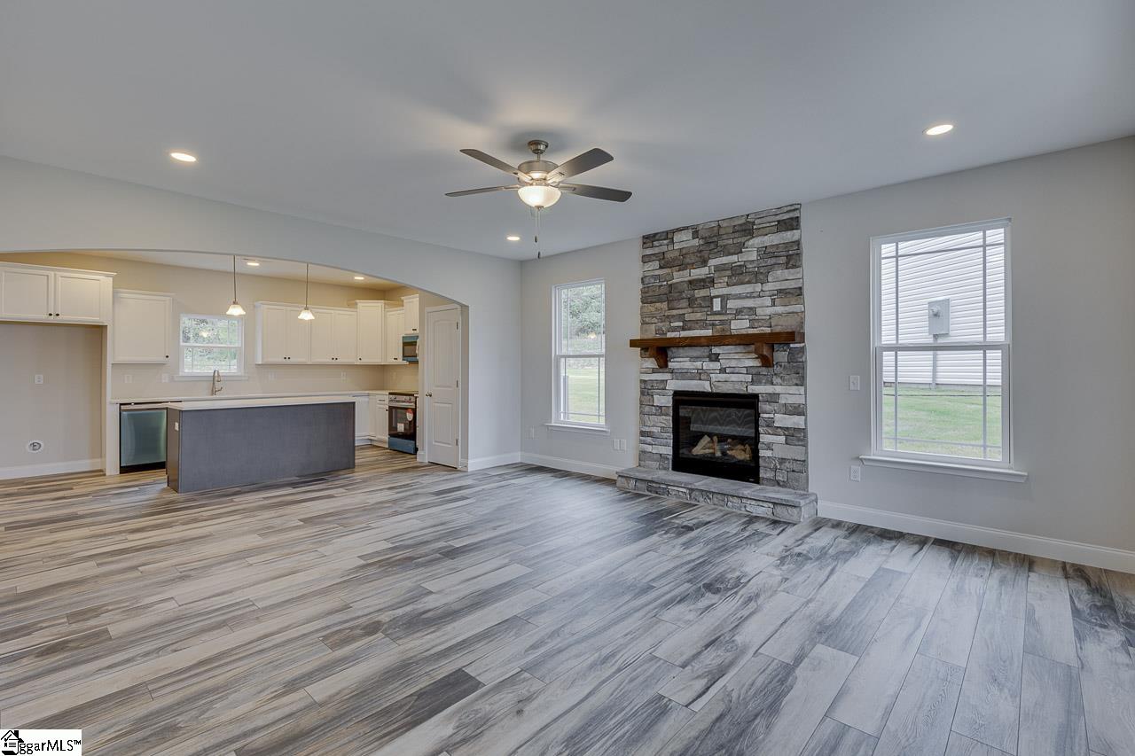 213 Legacy Lane Pickens, SC 29671 - Photo 6 of 44