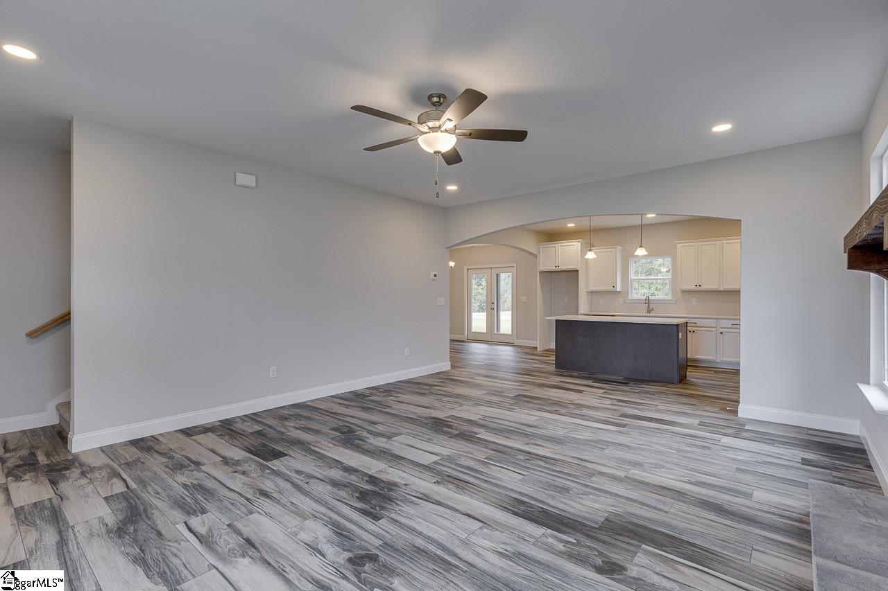 213 Legacy Lane Pickens, SC 29671 - Photo 8 of 44