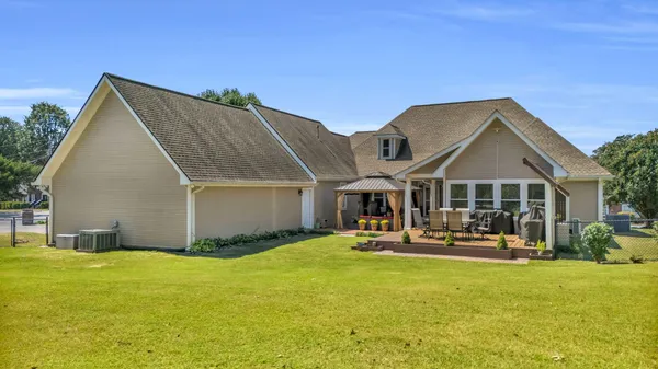 $549,900 | 301 Dogwood Lane, Fort Oglethorpe, GA 30742