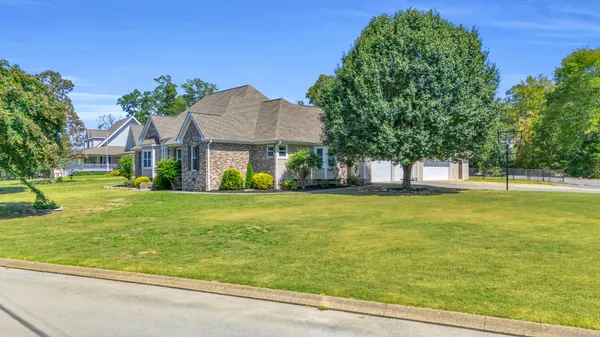 $549,900 | 301 Dogwood Lane, Fort Oglethorpe, GA 30742