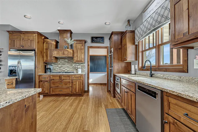 $765,000 | 225 Alaina Place Northeast, Sauk Rapids, MN 56379