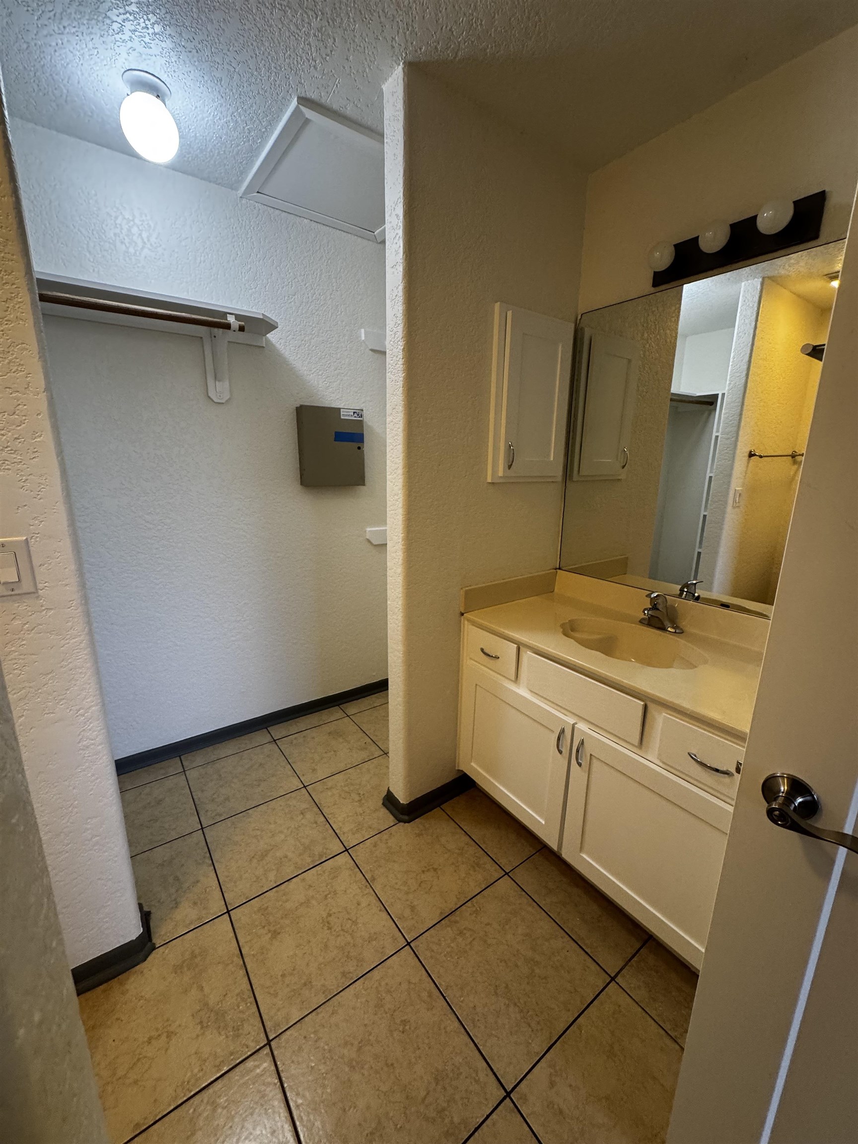 305 Ave R Marble Falls, TX 78654 - Photo 19 of 25 Gallery Image 19