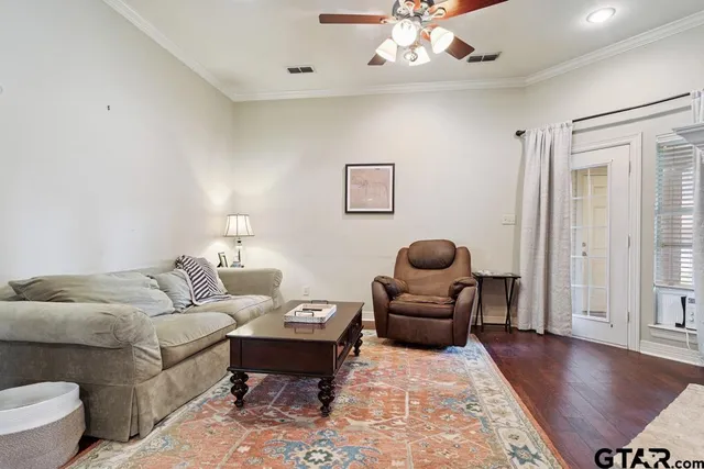 $400,000 | 1876 Cedar Spur Street, Flint, TX 75762