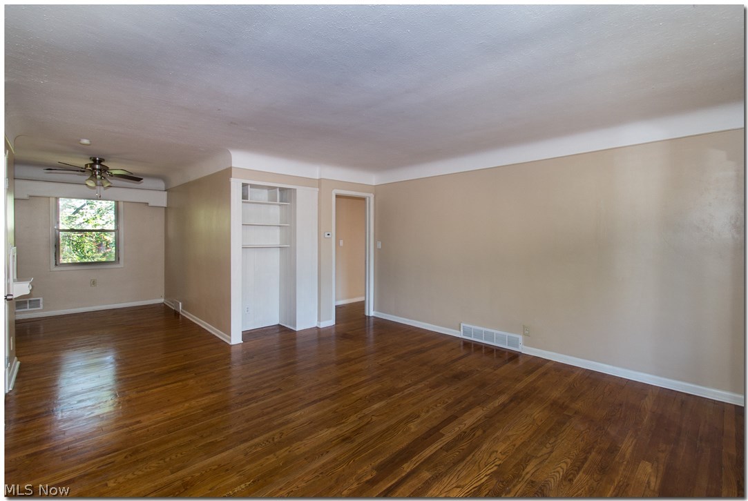 15330 Triskett Road Cleveland, OH 44111 - Photo 14 of 22 Gallery Image 14
