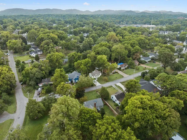 $775,000 | 951 Graybar Lane, Nashville, TN 37204