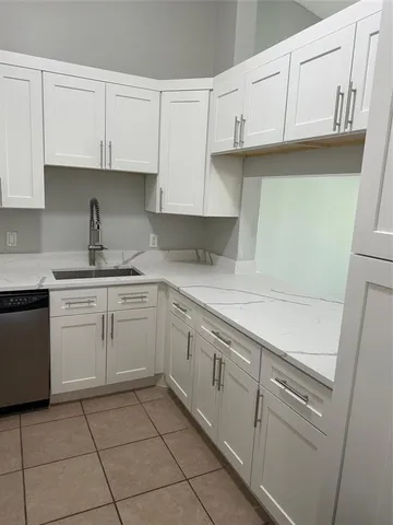 $2,400 | 1706 Congressional Way, Deerfield Beach, FL 33442