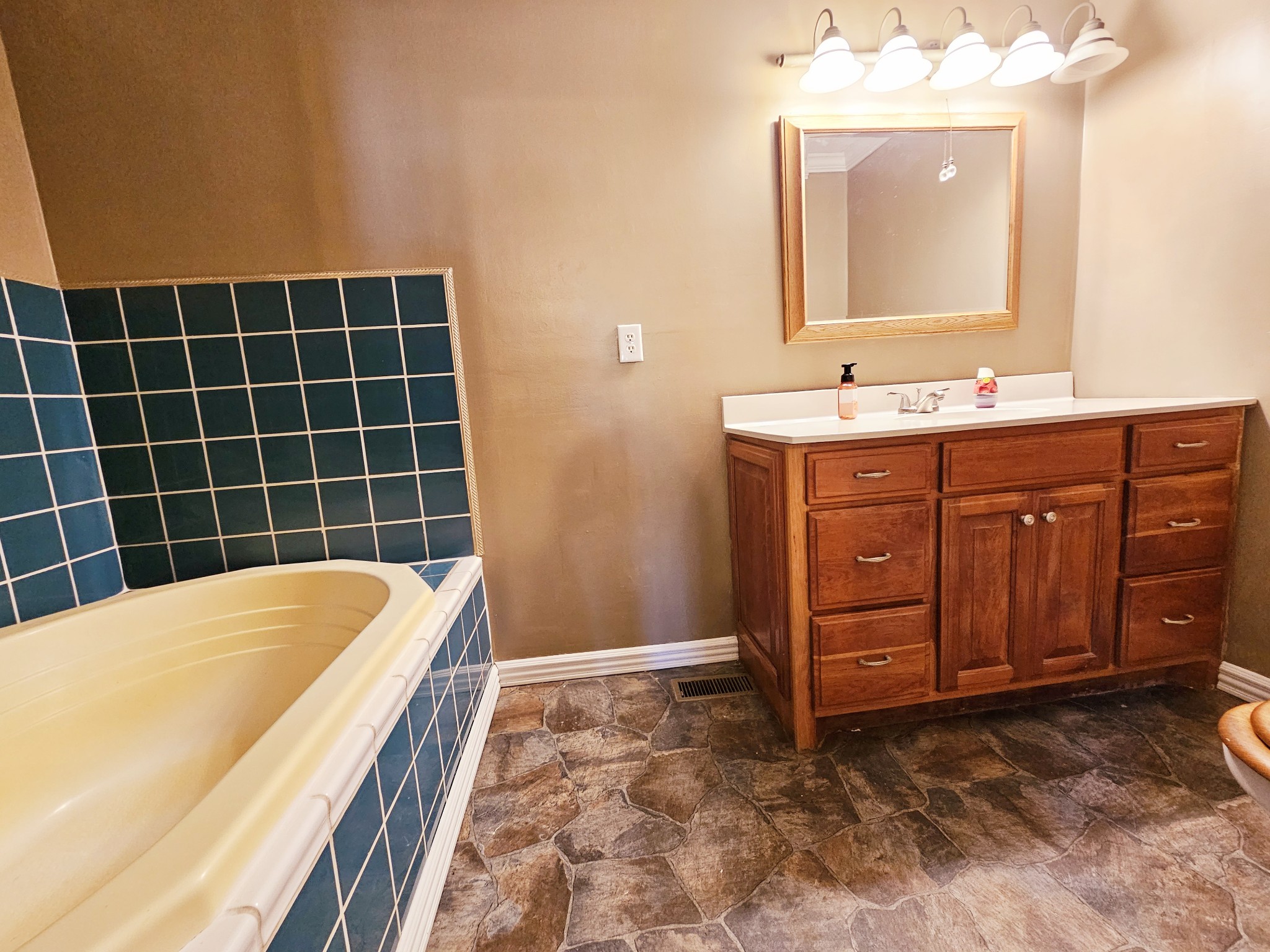 50 Kelly Road Holladay, TN 38341 - Photo 8 of 17 Gallery Image 8