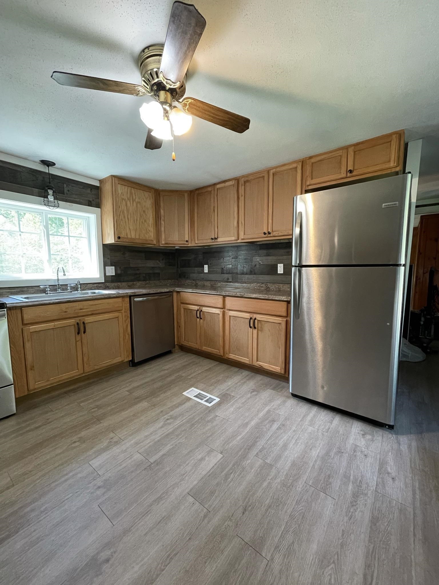 208 Grafton Turnpike Road Canaan, NH 03741 - Photo 16 of 40