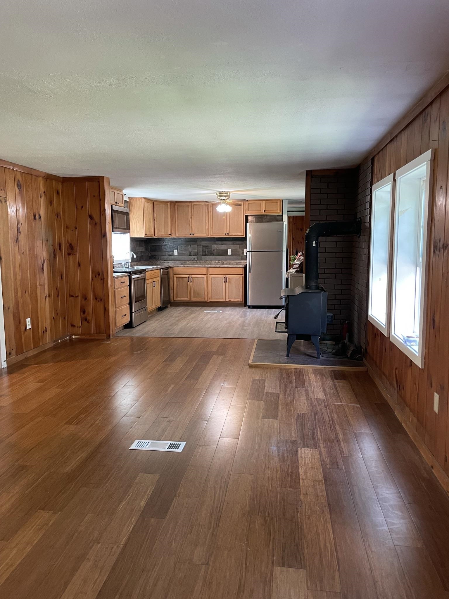 208 Grafton Turnpike Road Canaan, NH 03741 - Photo 8 of 40