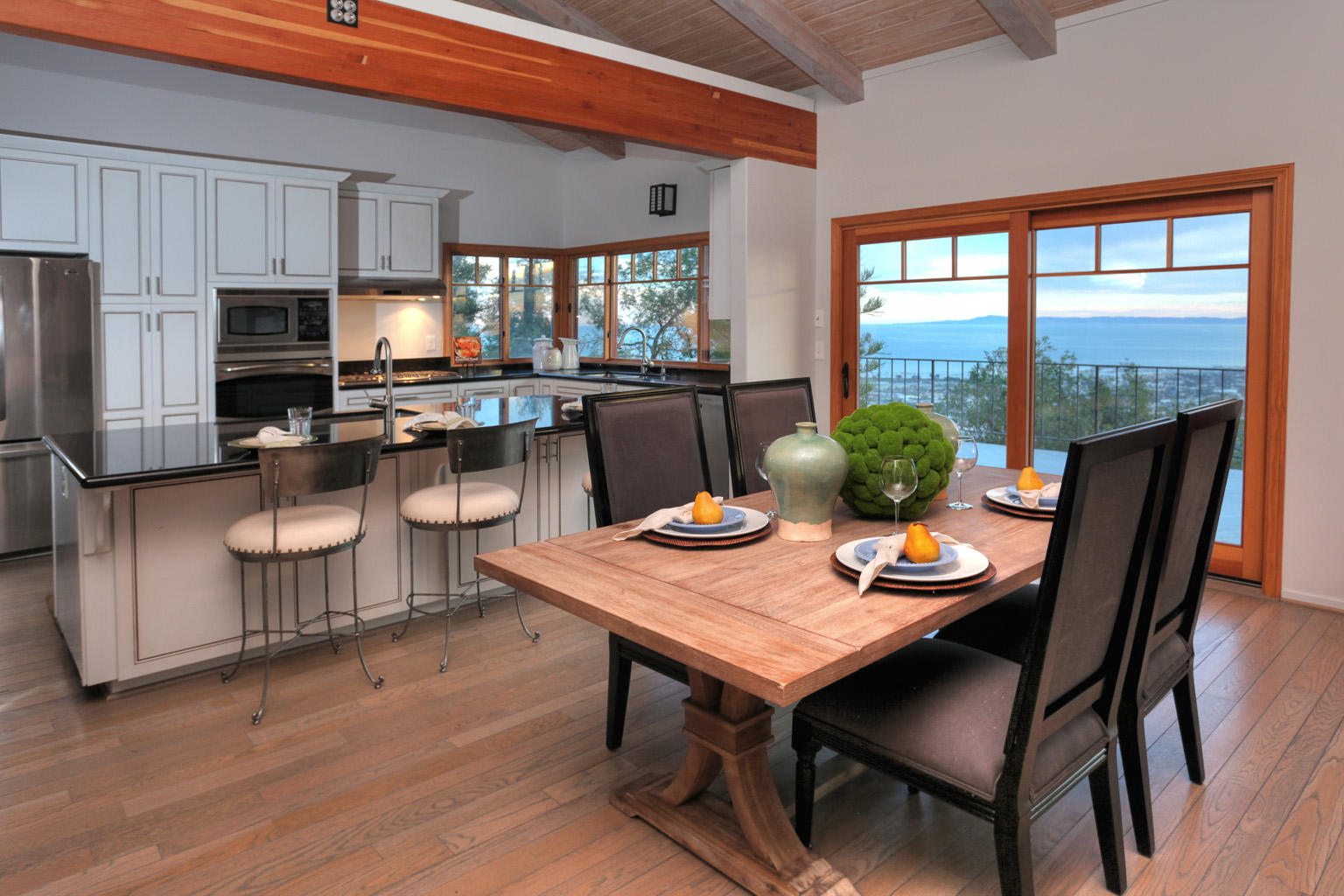 1520 Franceschi Road Santa Barbara, CA 93103 - Photo 2 of 16 6_DR vista