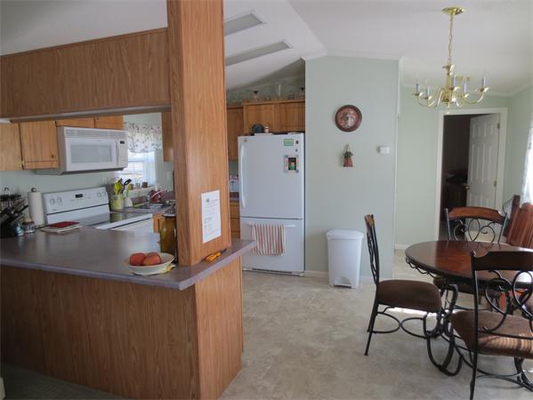 40 Holly Road Taunton, MA 02780 - Photo 5 of 12 Gallery Image 5