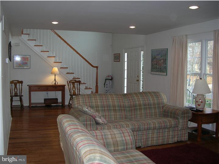 3 Lumar Road Lawrenceville, NJ 08648 - Photo 4 of 12