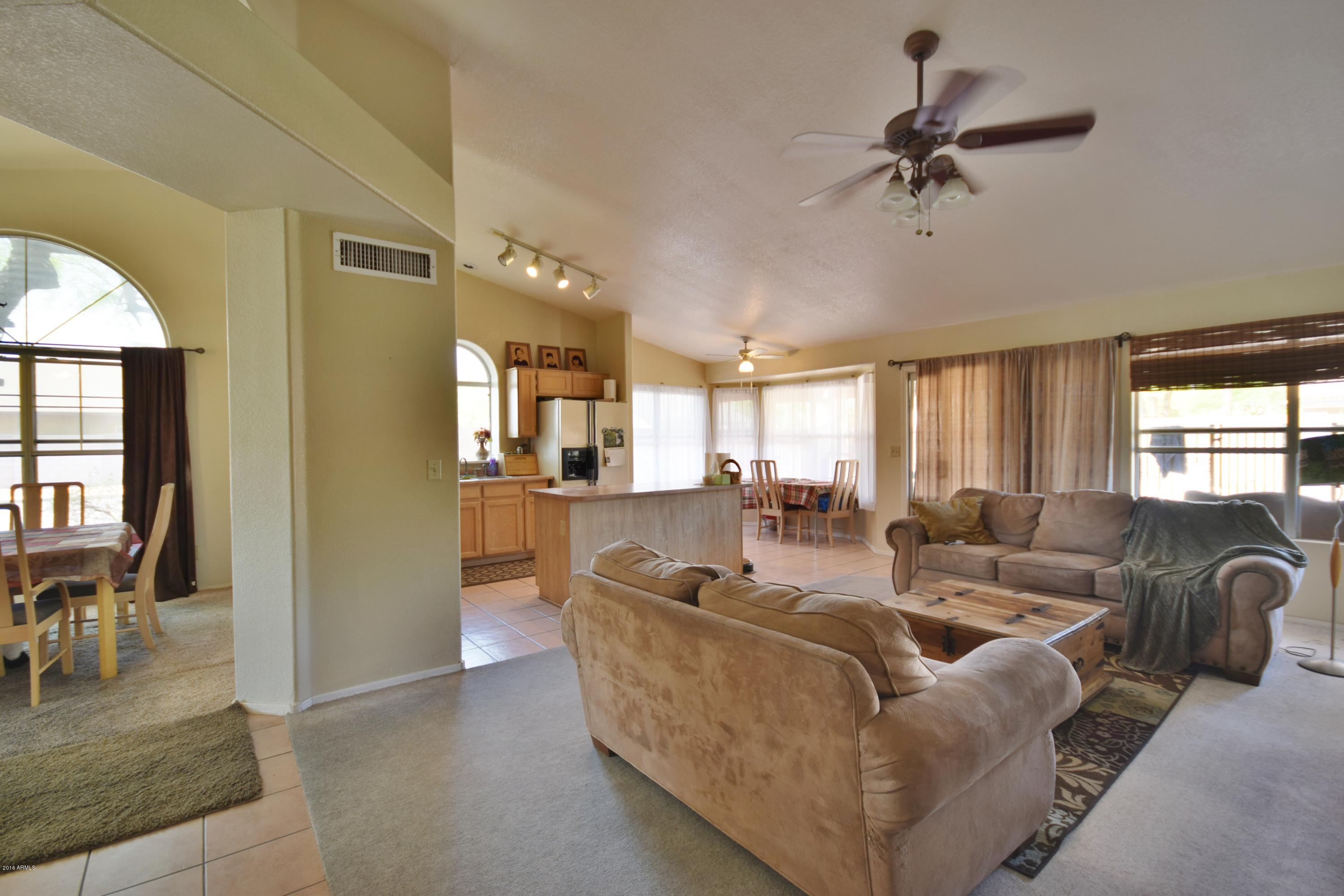 7672 West Redfield Road Peoria, AZ 85381 - Photo 11 of 27 DSC_1147