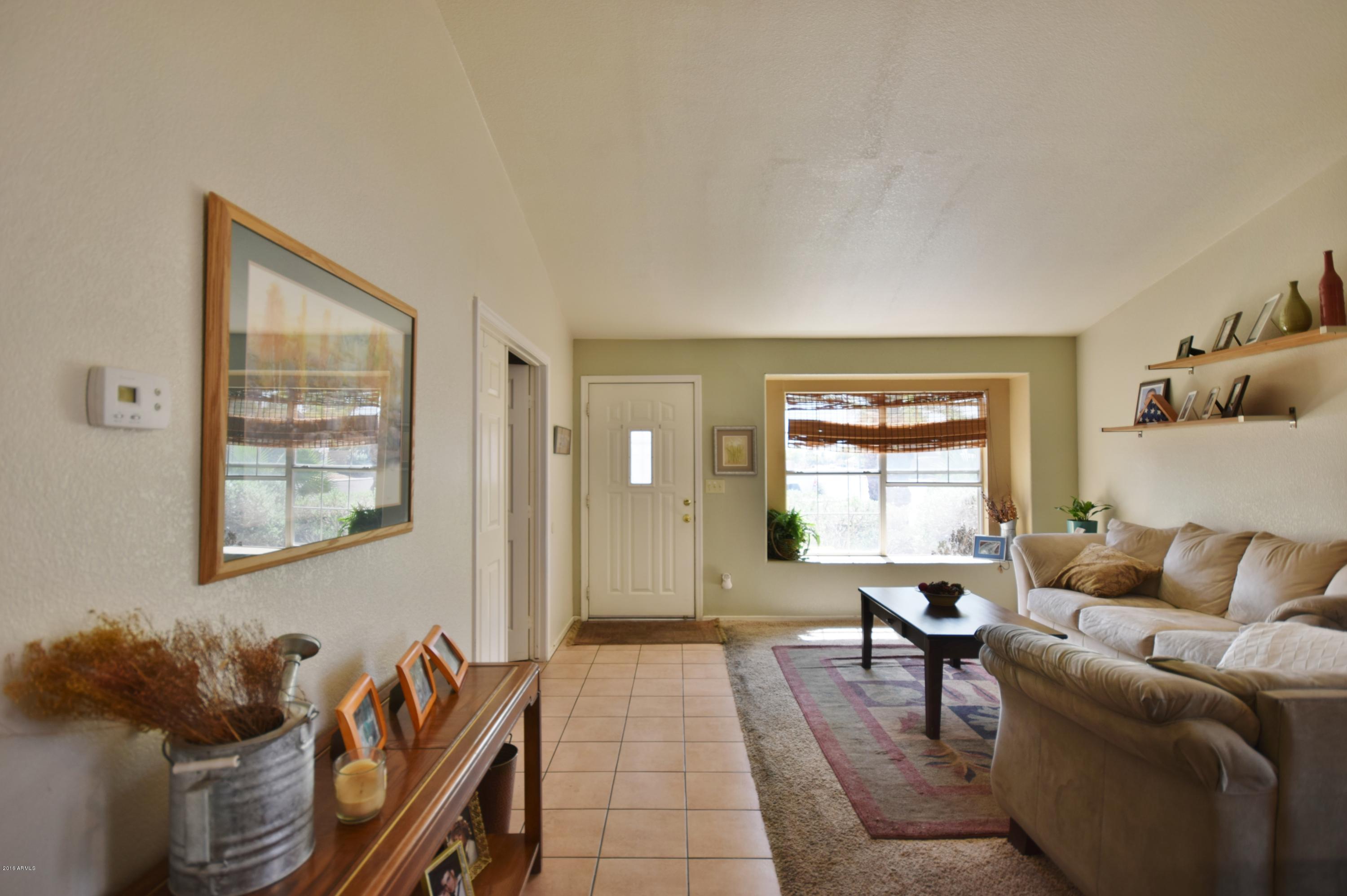 7672 West Redfield Road Peoria, AZ 85381 - Photo 4 of 27 DSC_1140