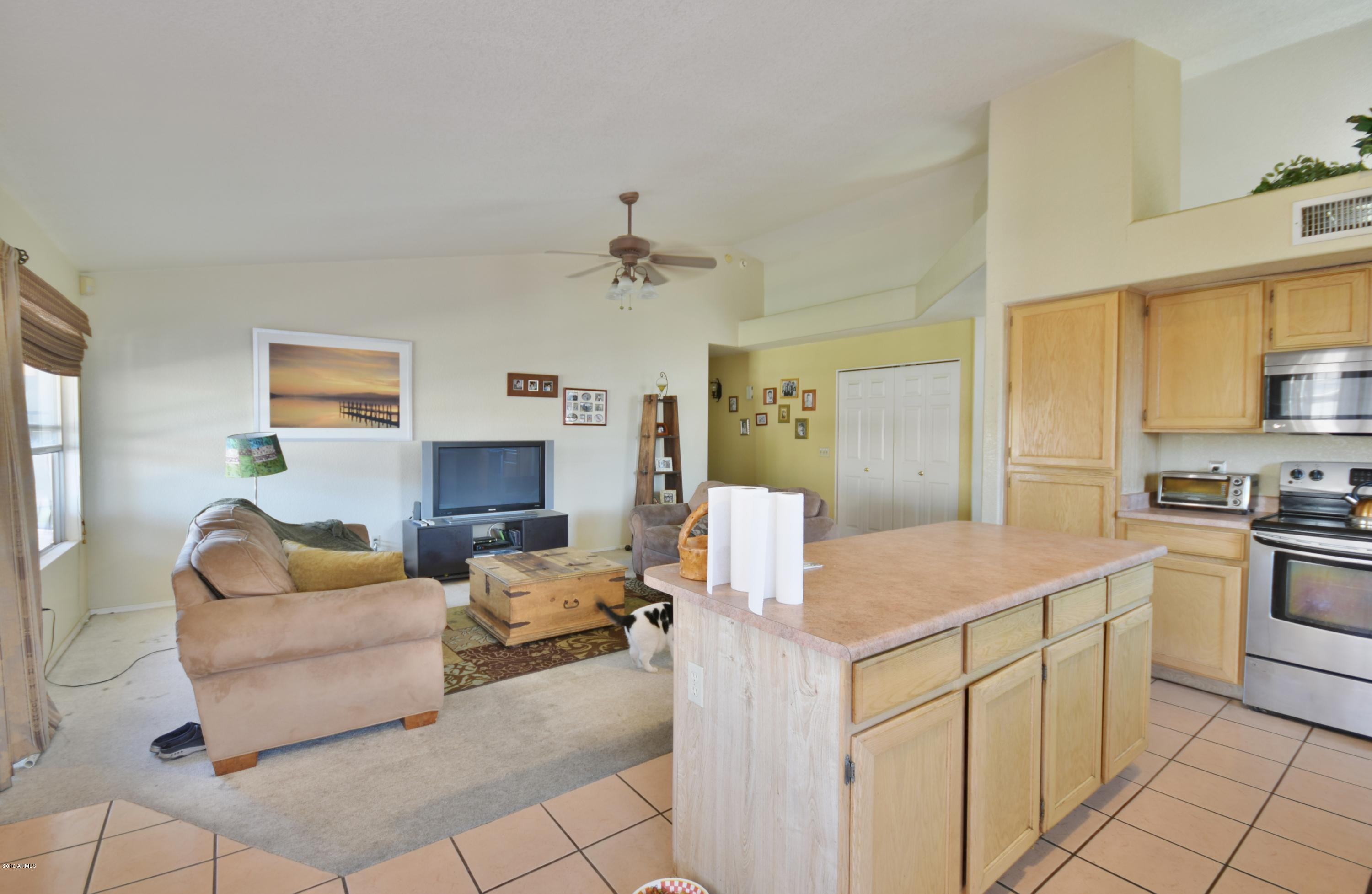 7672 West Redfield Road Peoria, AZ 85381 - Photo 9 of 27 DSC_1145