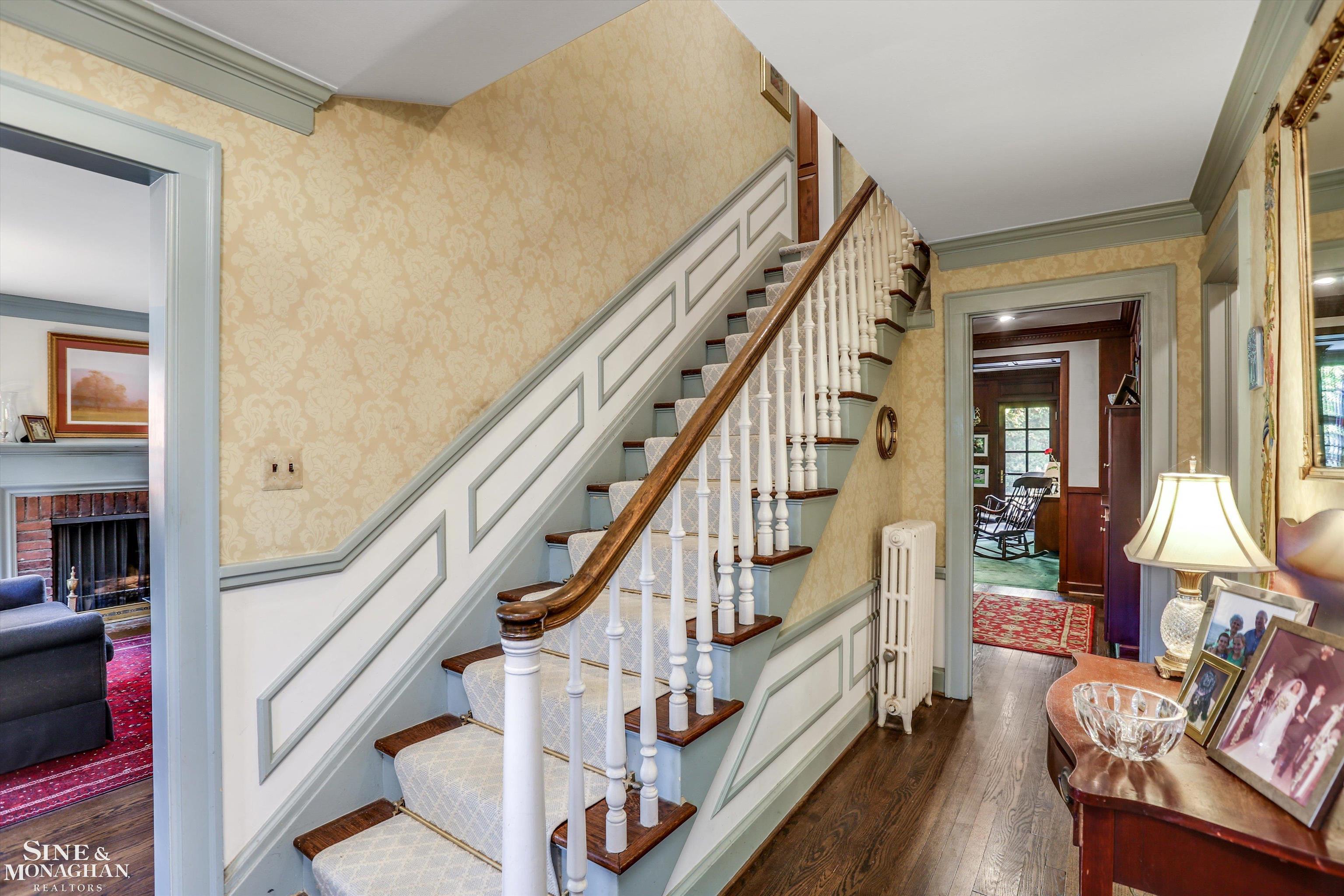 274 Lewiston Road Grosse Pointe Farms, MI 48236 - Photo 6 of 55