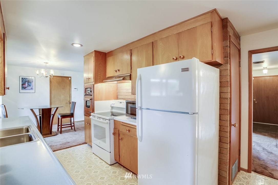 10610 Southeast 196th Street Renton, WA 98055 - Photo 13 of 27 Gallery Image 13