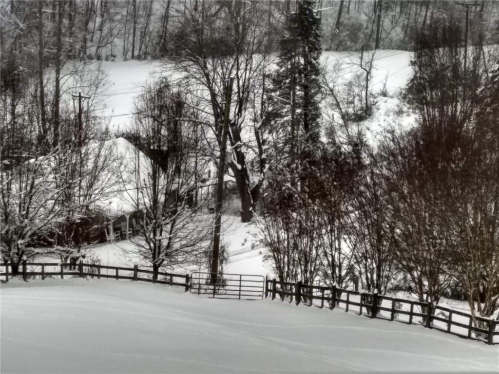 2600 Setzer Creek Road Lenoir, NC 28645 - Photo 8 of 35 Gallery Image 8