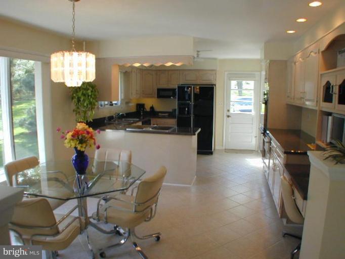 1910 Gayfields Drive Silver Spring, MD 20906 - Photo 9 of 28 Kitchen