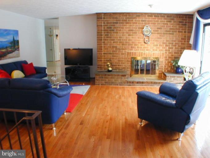 1910 Gayfields Drive Silver Spring, MD 20906 - Photo 10 of 28 Family Room