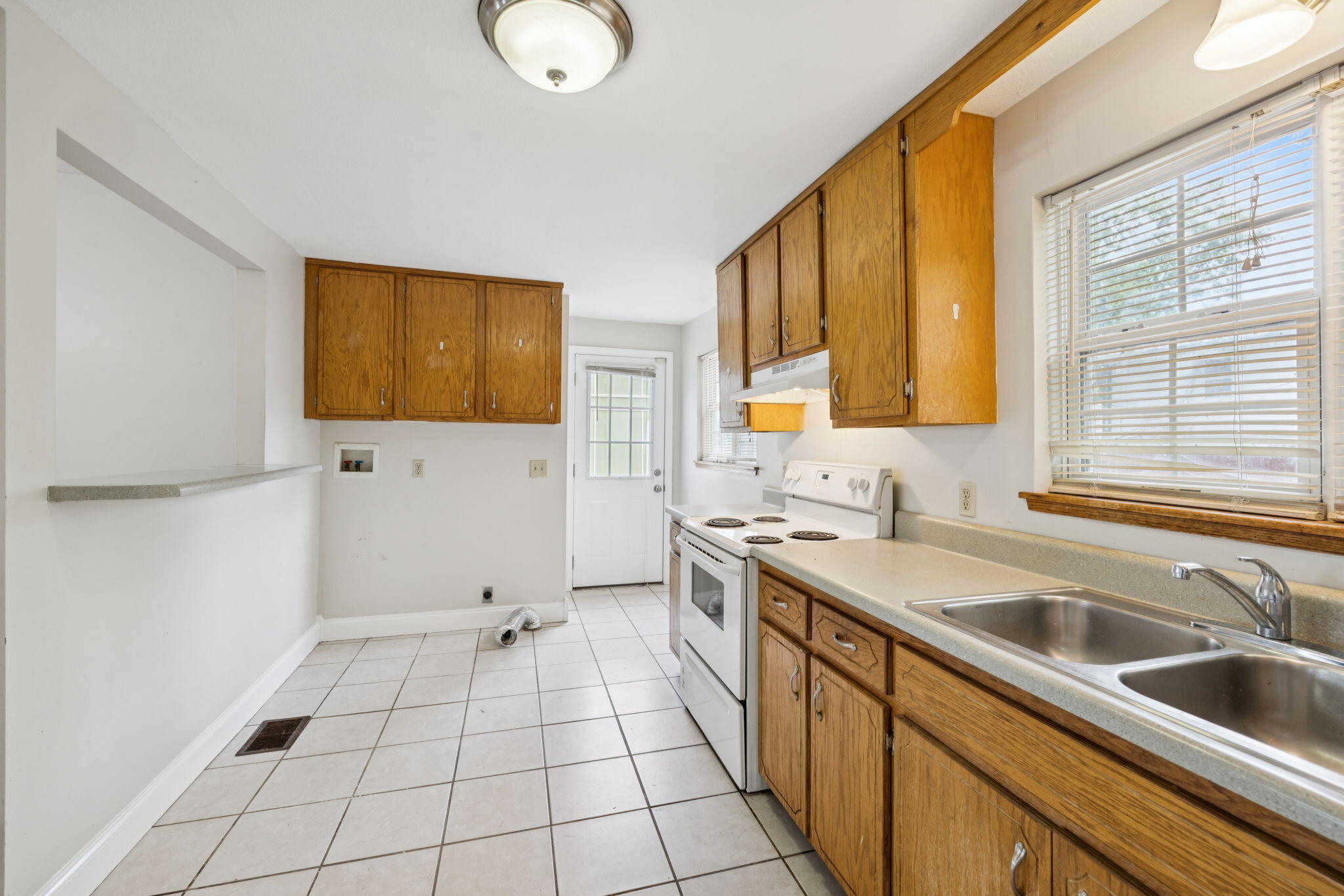 1142 Pierce Street Chattanooga, TN 37403 - Photo 12 of 20 kitchen