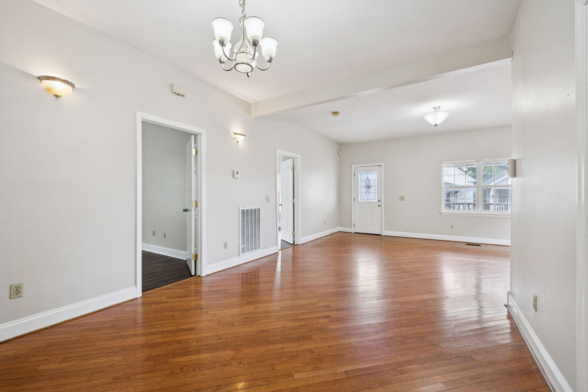 1142 Pierce Street Chattanooga, TN 37403 - Photo 4 of 20 great room