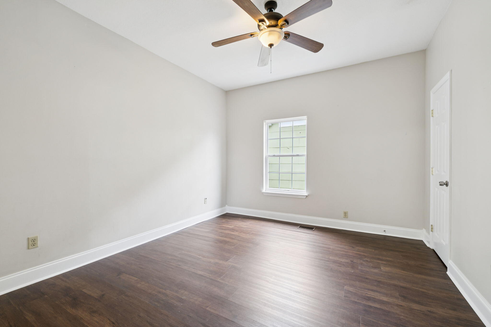 1142 Pierce Street Chattanooga, TN 37403 - Photo 8 of 20 bedroom