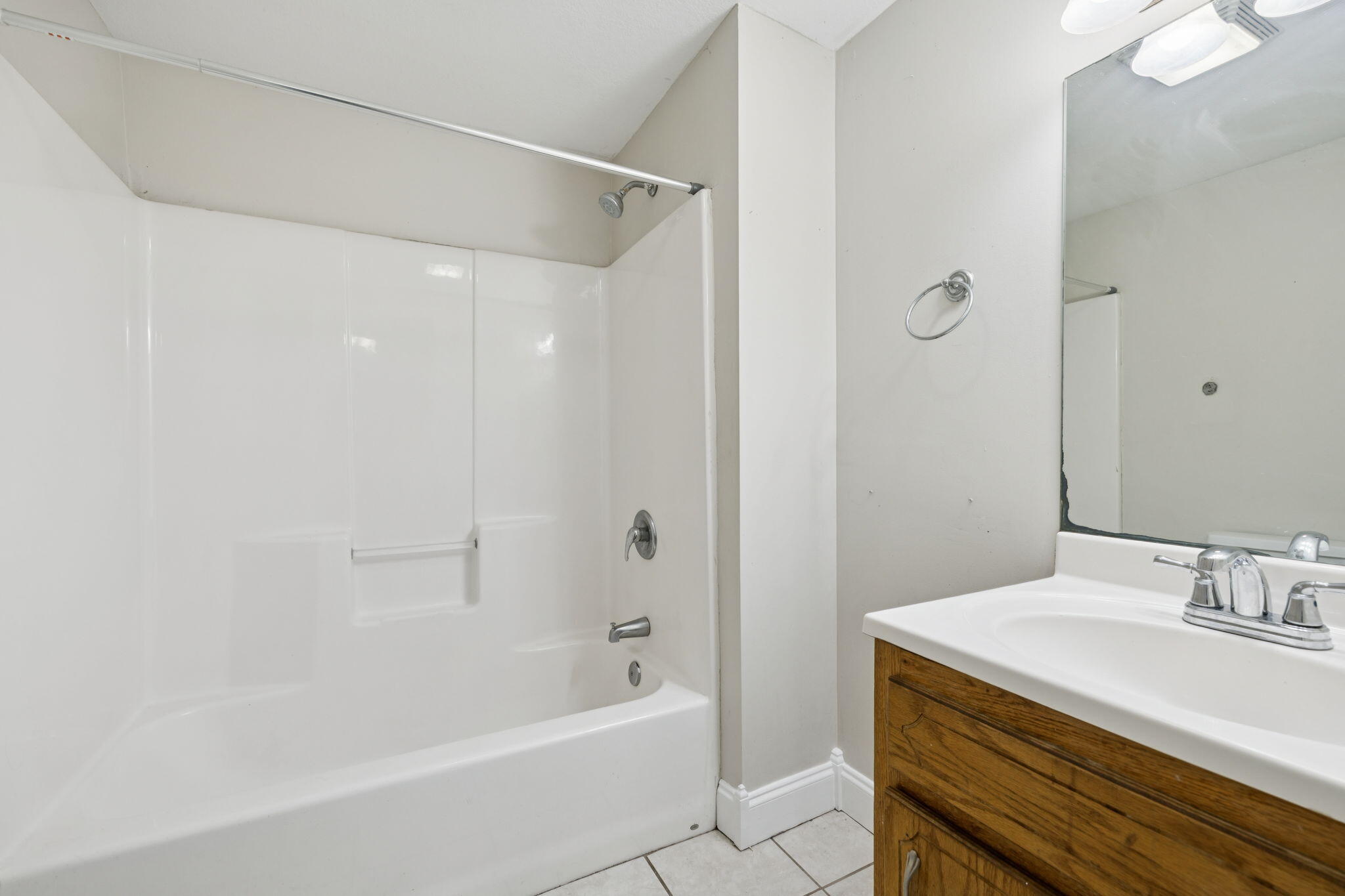 1142 Pierce Street Chattanooga, TN 37403 - Photo 10 of 20 bath