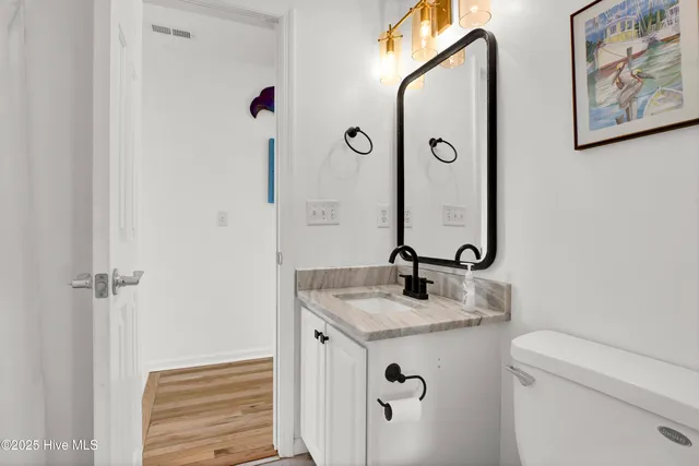 $2,950 | 1401 South Shore Drive, Surf City, NC 28445