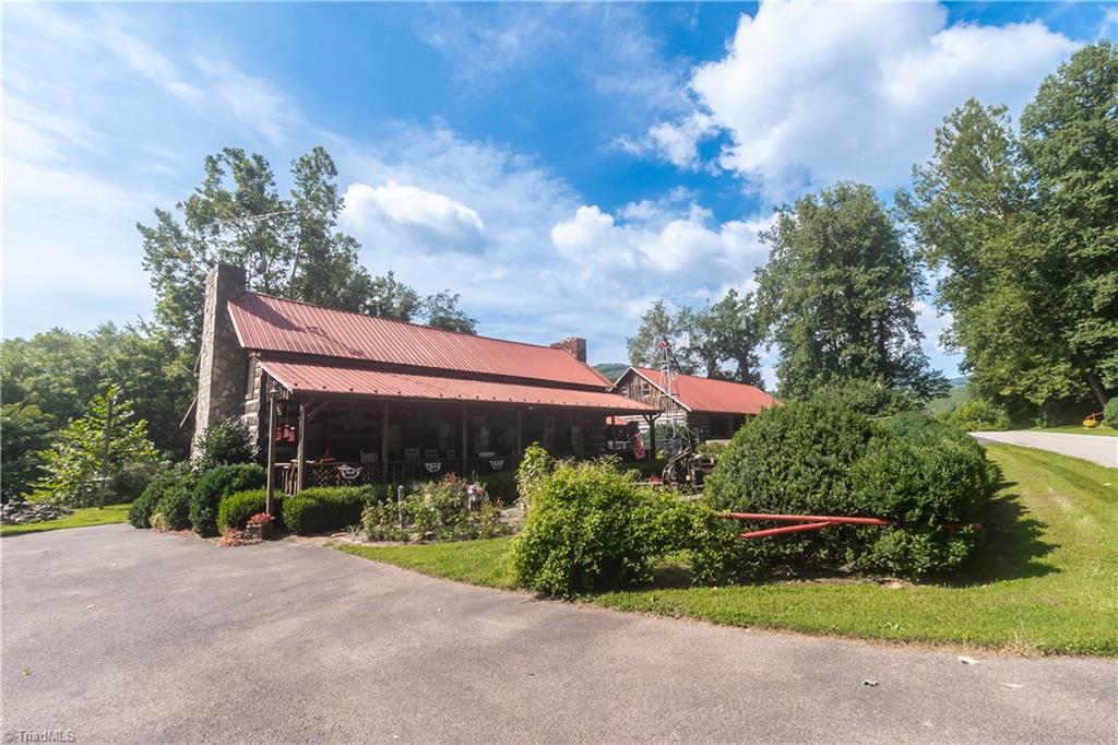 7713 Haystack Road Dobson, NC 27017 - Photo 2 of 44 Gallery Image 2