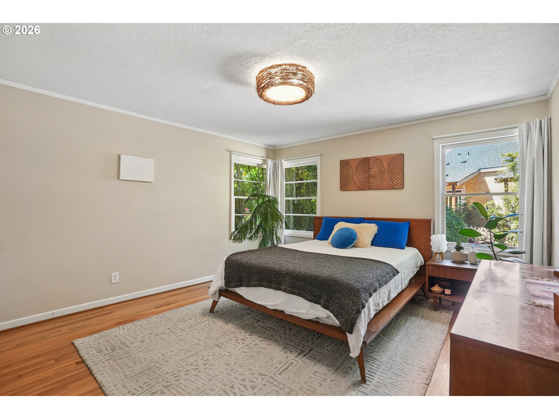 7211 Southwest Brier Place Portland, OR 97219 - Photo 13 of 30