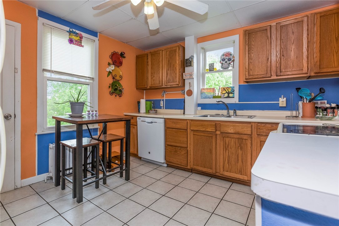 3 Chestnut Street Westerly, RI 02891 - Photo 20 of 32