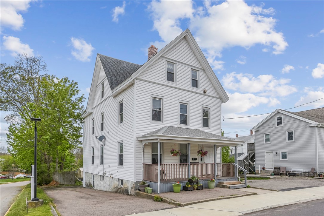 3 Chestnut Street Westerly, RI 02891 - Photo 2 of 32