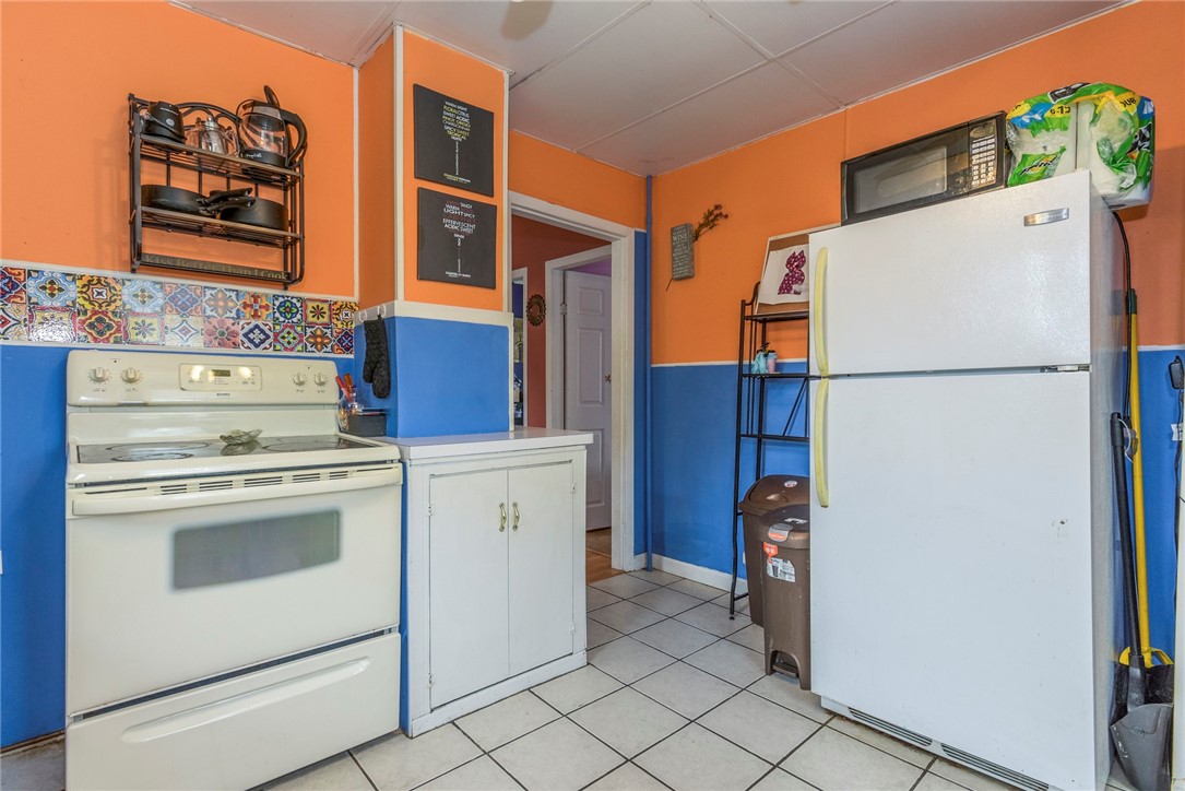 3 Chestnut Street Westerly, RI 02891 - Photo 23 of 32