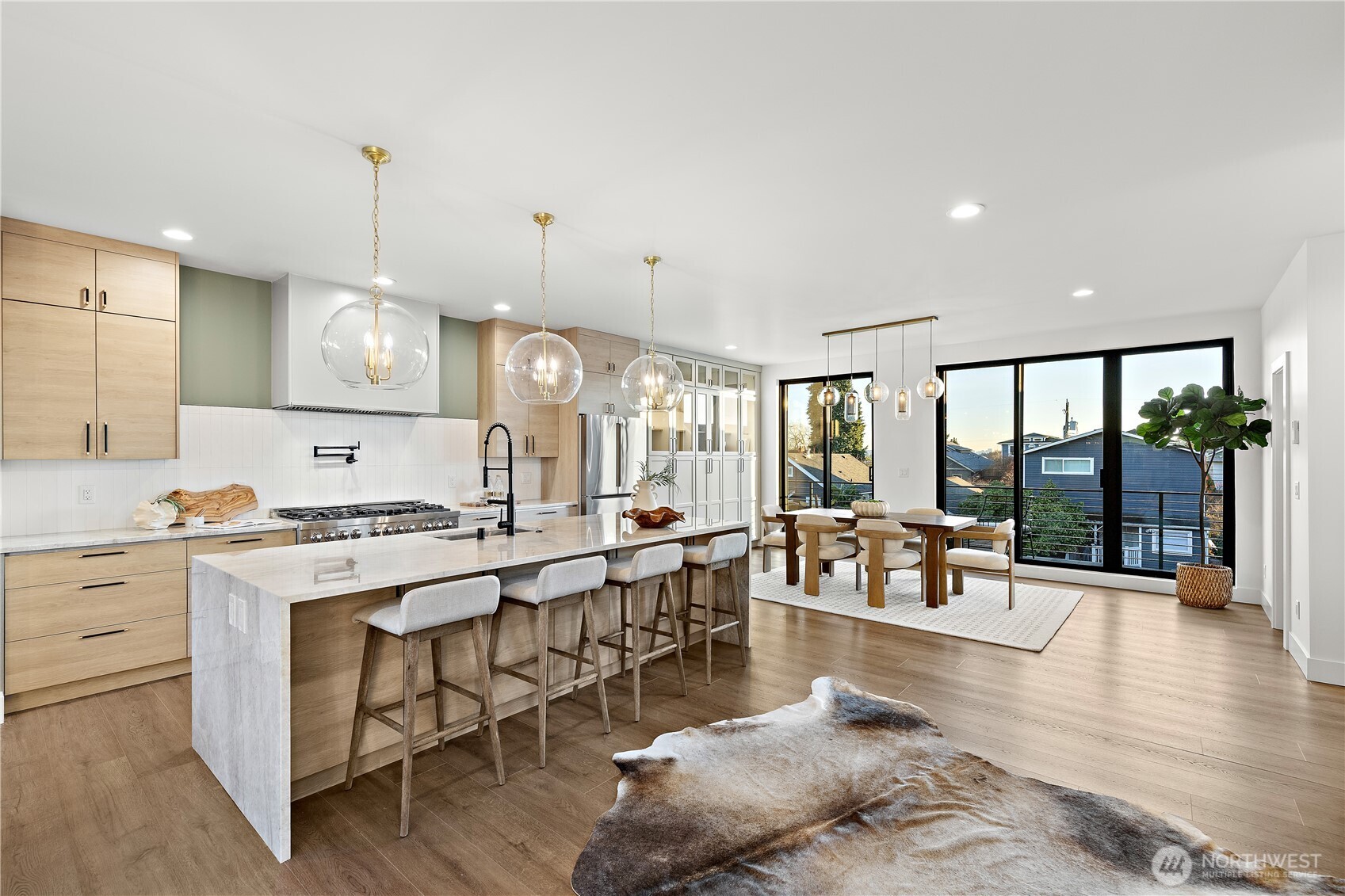 721 North 80th Street Seattle, WA 98103 - Photo 12 of 34