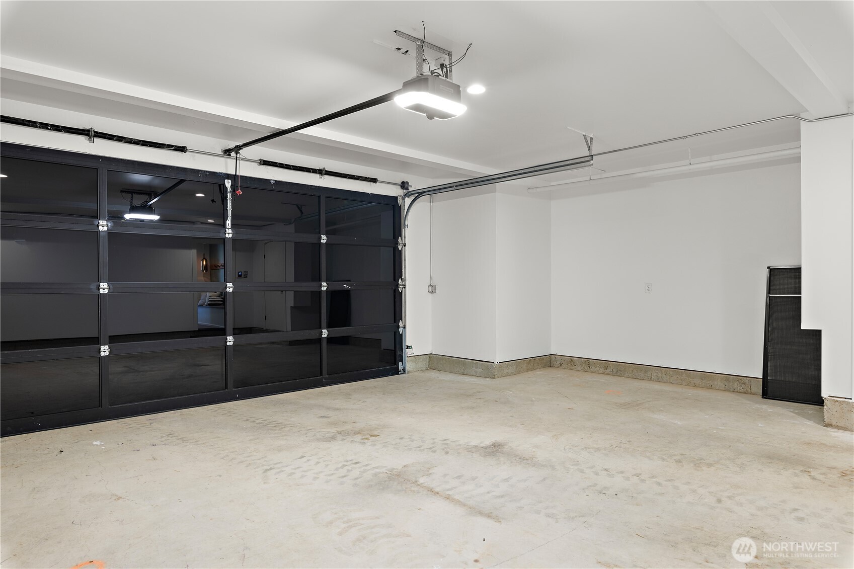 721 North 80th Street Seattle, WA 98103 - Photo 33 of 34