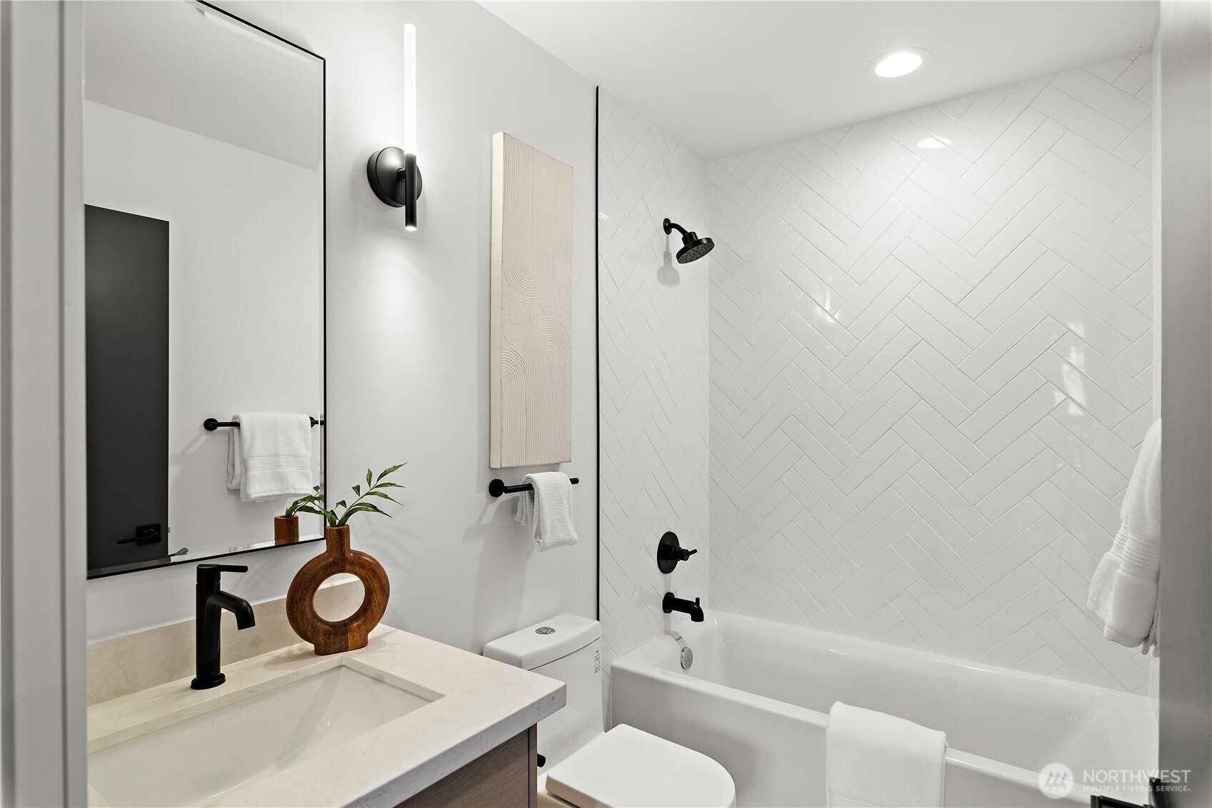 721 North 80th Street Seattle, WA 98103 - Photo 7 of 34